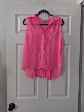 American Eagle Outfitters Sleeveless Sheer Blouse in Bright Pink